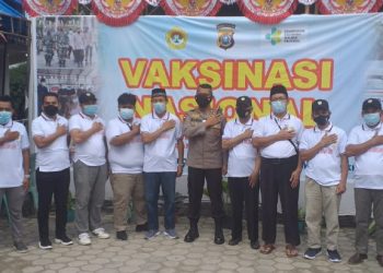 LDII Bersama Polda Sultra Gelar Vaksinasi Massal di Ponpes Al Mukhlis