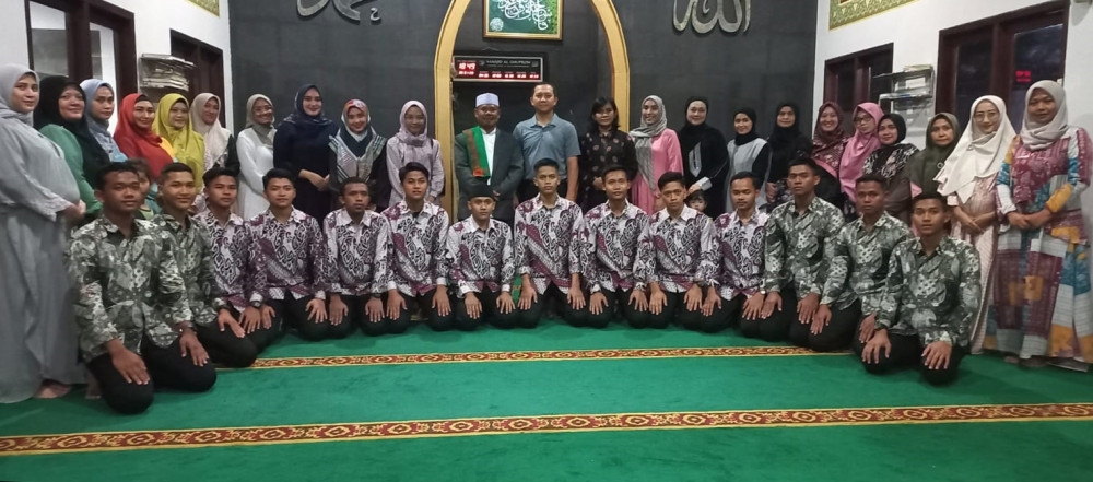 4 Hal Kebahagiaan yang Wajib Dimiliki Seorang Suami