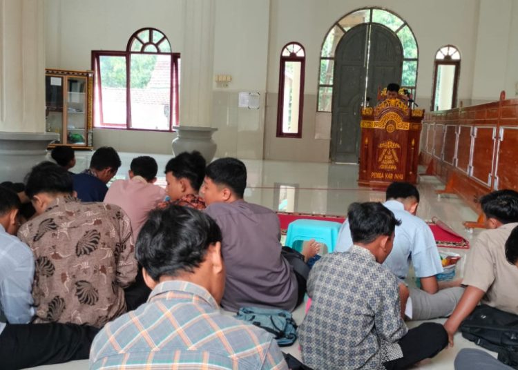 Bentuk Generasi Muda Karakter Luhur, PC LDII Batang Cenaku Gelar Asrama Liburan