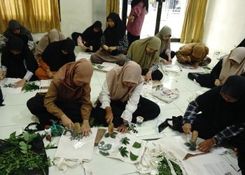 Wujudkan Kemandirian, LDII Condongcatur Helat Workshop Ecoprint
