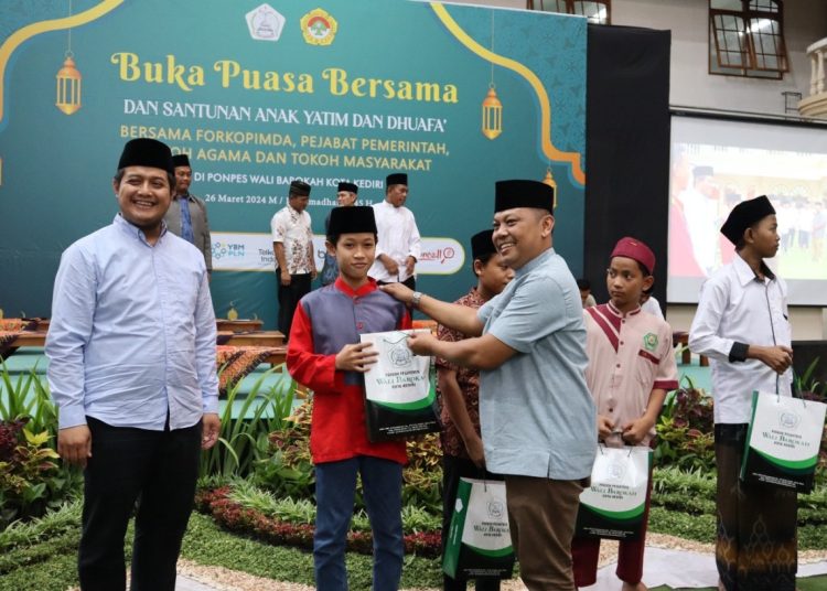 Manfaatkan Berkah Ramadan, Ponpes Wali Barokah Helat Santunan Anak Yatim dan Dhuafa
