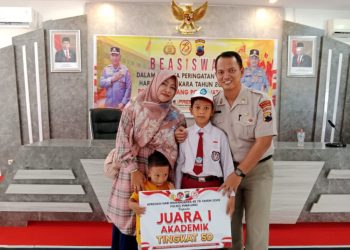 Generasi Muda LDII Petarukan Raih Beasiswa Pendidikan dari Polres Pemalang