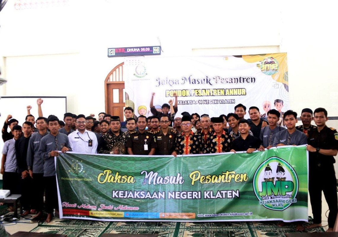 Kejari Klaten Beri Penyuluhan Hukum pada Ratusan Santri LDII