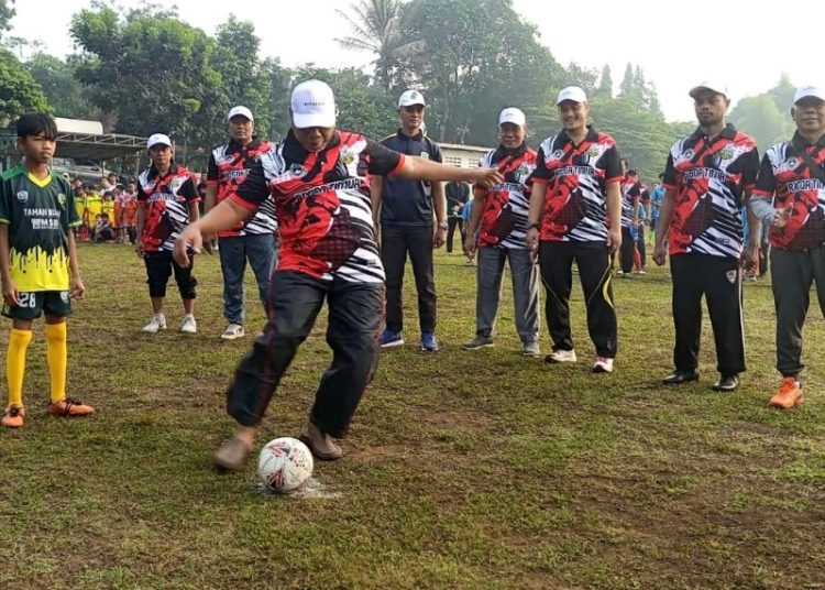 Membangun Karakter Luhur melalui Kompetisi Sepak Bola