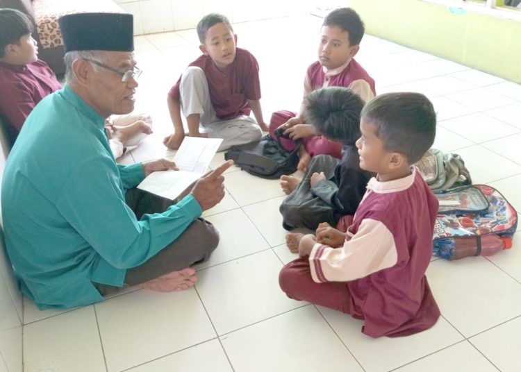 Gelar Evaluasi, KBM Al Barokah Ingin Mencetak Generasi Muda Unggul