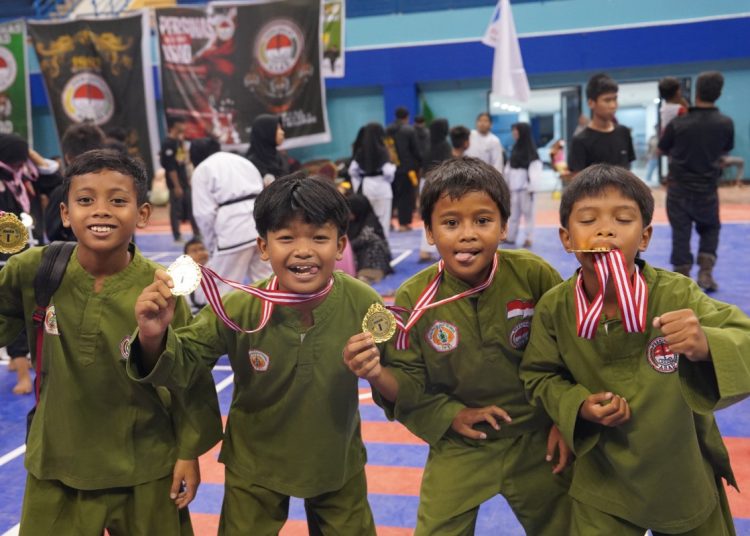 Persinas ASAD Kutim Gapai Juara Umum dalam Kejuaraan Pencak Silat Dispora Kutim Cup 2024