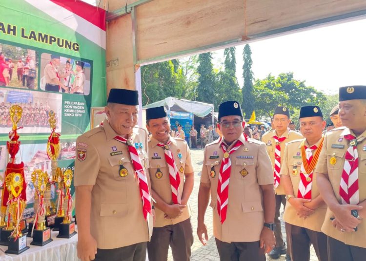 Pj Gubernur Samsudin Tinjau Stan Sako SPN di Perkemahan Saka Tingkat Daerah Lampung