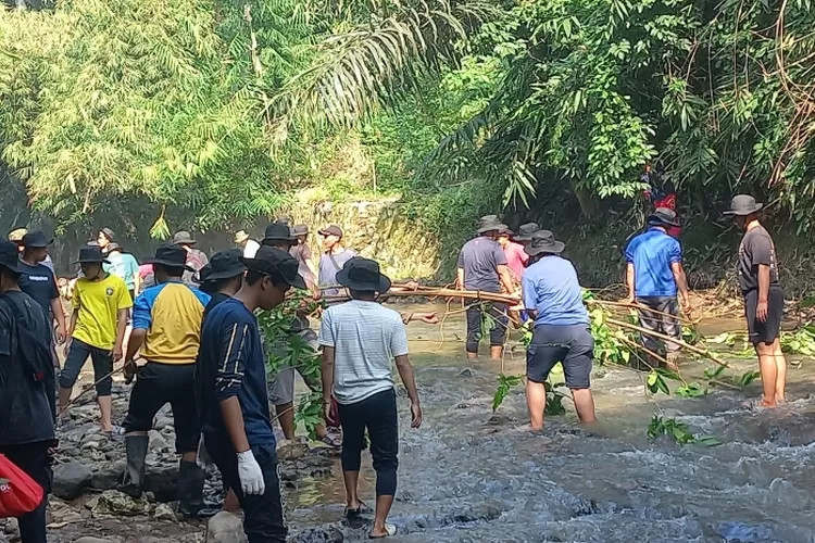 LDII Jawa Barat Kerahkan 500 Relawan Bersihkan Sungai Citarum