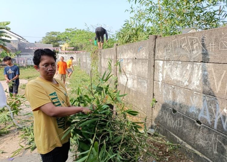 Warga LDII Cilebut Menggelar Aksi Bersih