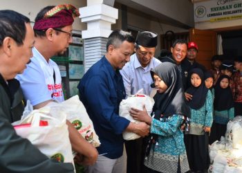 Kejagung dan LDII Berikan Bantuan untuk Ratusan Anak Yatim dan Santri Tunarungu