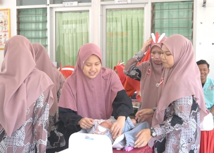 Posyandu ILP di Ponpes Wali Barokah Menjadi Sorotan Awak Media