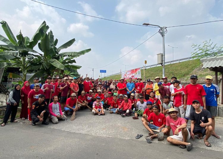 LDII dan Lurah Kunciran Indah Helat Kerja Bakti dan Hijaukan Lingkungan