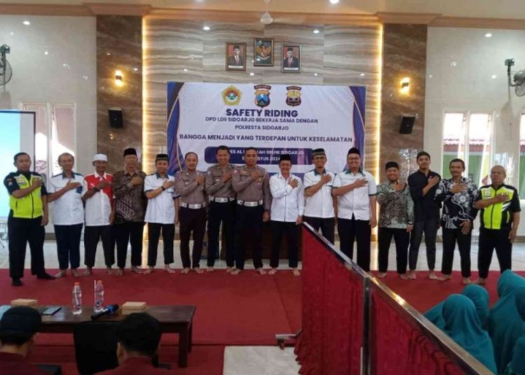 Upayakan Penurunan Kecelakaan Lalu Lintas, LDII Sidoarjo-Senkom Mitra Polri Helat Safety Riding