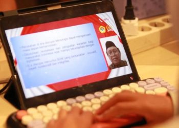 Guru Besar Undip Beri Solusi Alternatif Tolak Era Disrupsi Melalui Pendidikan Berkarakter Pancasila