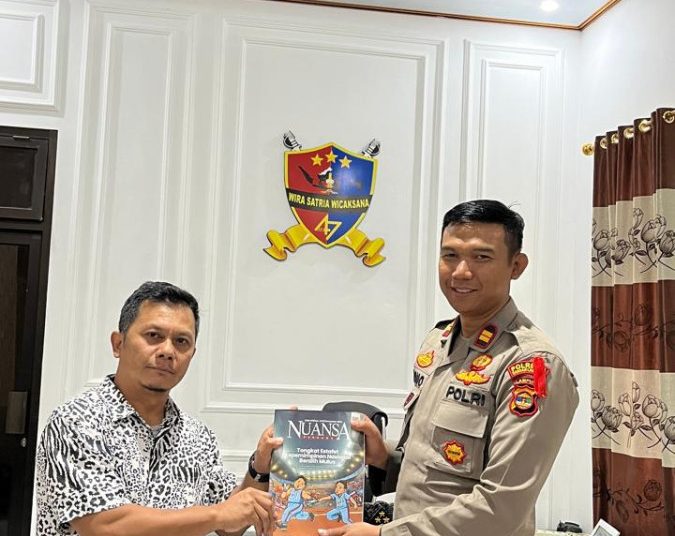 Pererat Silaturahim, PC LDII Kemiling Bagikan Majalah Nuansa Persada