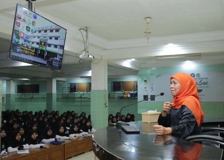 Kunjungi Ponpes Al Ubaidah, Ketum Muslimat NU Ajak Santri LDII Berdakwah di Kalangan Gen Z