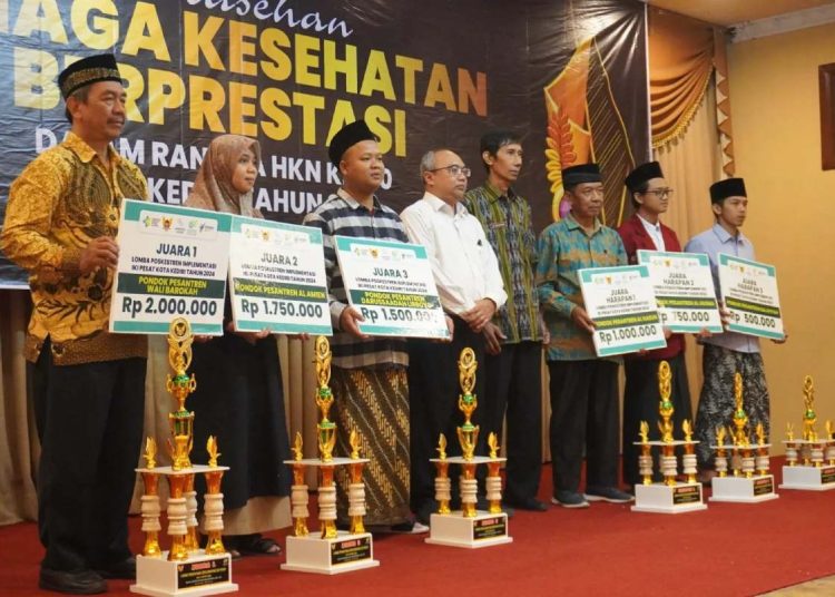 Momentum HKN, Ponpes Wali Barokah Raih Predikat Pesantren Sehat