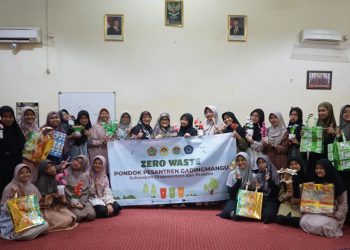 Ponpes Gadingmangu Gelar Pelatihan Ekonomi Sirkuler dengan Olah Limbah Non-B3