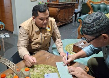 LDII Margaasih Serahkan Bantuan Dana untuk Perbaikan Jalan