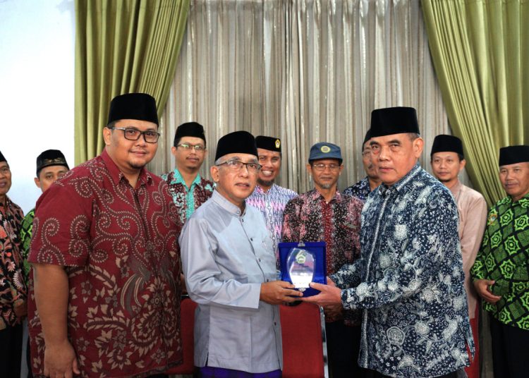 Pengasuh Ponpes Sunan Ngerang Nahjatus Sholihin Kunjungi Ponpes Al Ubaidah