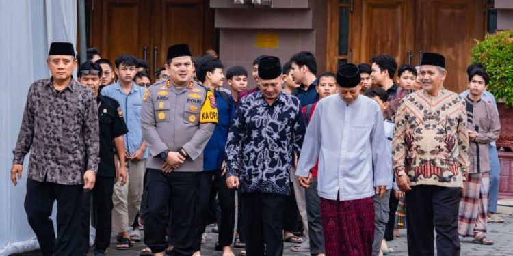 Kapolres Jombang yang Baru Kunjungi Ponpes Gadingmangu