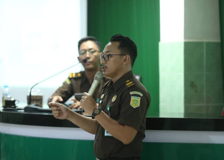 Kejari Nganjuk Paparkan Persoalan Perundungan di Depan 800-an Santri Ponpes Al Ubaidah