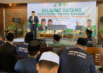 Puluhan Santri Ponpes Baitul Izzah Cimahi Ikuti Lomba Karya Tulis Ilmiah