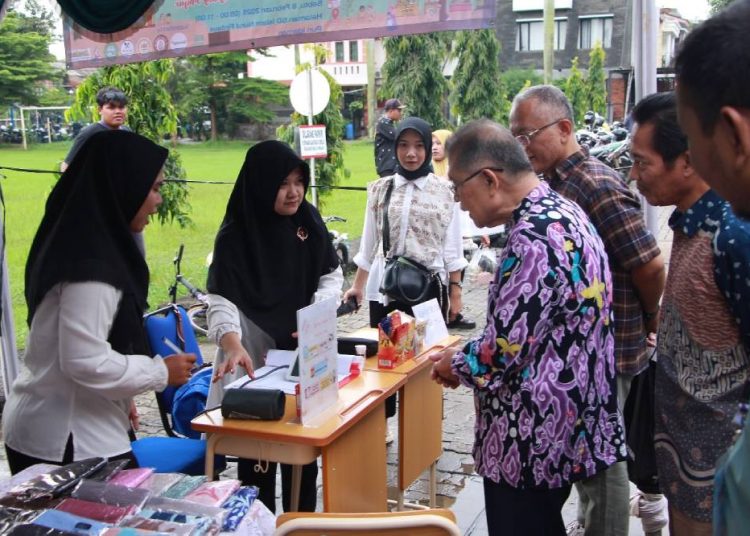 Market Day Yayasan Pendidikan Islam Nurul Firdaus Untuk Bangun Kepercayaan Diri dan Kemandirian Anak