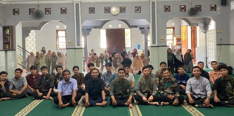 Pemuda LDII Sleman Helat Gapura Kampus 2025′ untuk Persiapkan Generasi Muda Menuju Perkuliahan