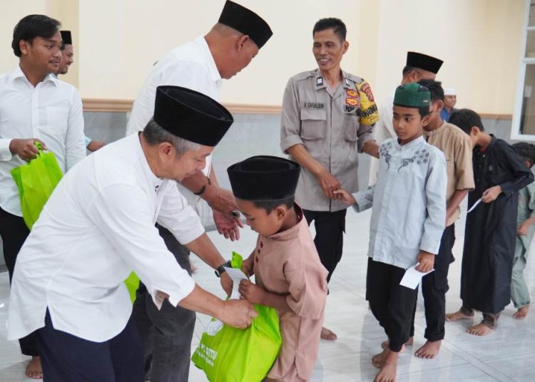 Tumbuhkan Semangat Berbagi, LDII Setu Santuni Puluhan Anak Yatim dan Duafa