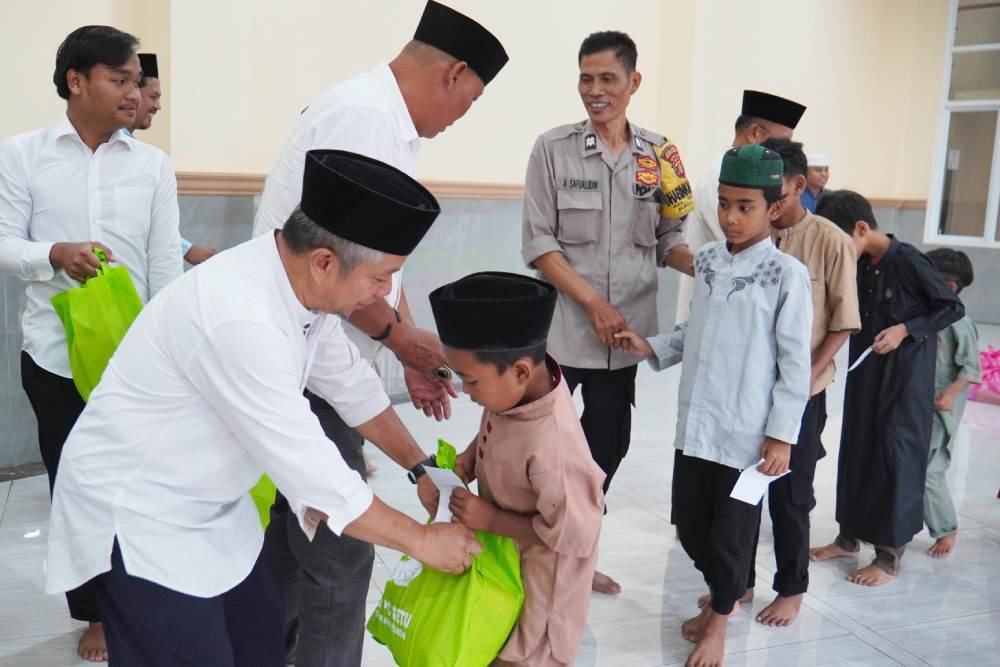 Tumbuhkan Semangat Berbagi, LDII Setu Santuni Puluhan Anak Yatim dan Duafa