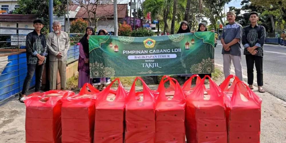 PC LDII Balikpapan Timur Perkuat Ukhuwah Islamiyah Lewat Bagi Takjil