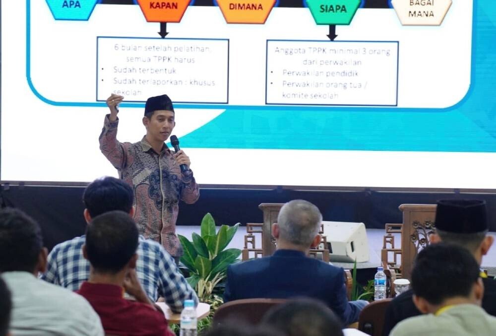 LDII Latih TPKK Pada Satuan Pendidikan di Ponpes Wali Barokah Kediri
