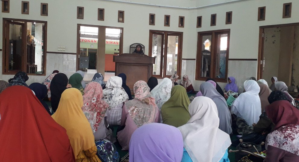 LDII Dukun Gelar Pengajian Ibu-Ibu, Tekankan Ukhuwah dan Etika Berpakaian Syari