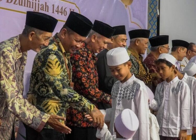 Ponpes Gadingmangu Helat Khitanan Massal, Layani Puluhan Anak dari Berbagai Desa