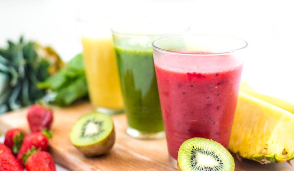 Makan Buah atau Minum Jus, Mana yang Lebih Sehat?