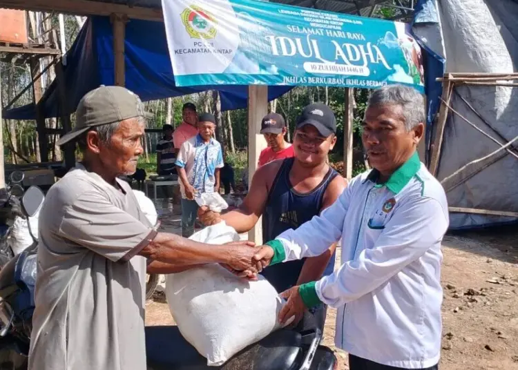 LDII Tanah Laut Bagikan Belasan Ribu Kantong Daging Kurban