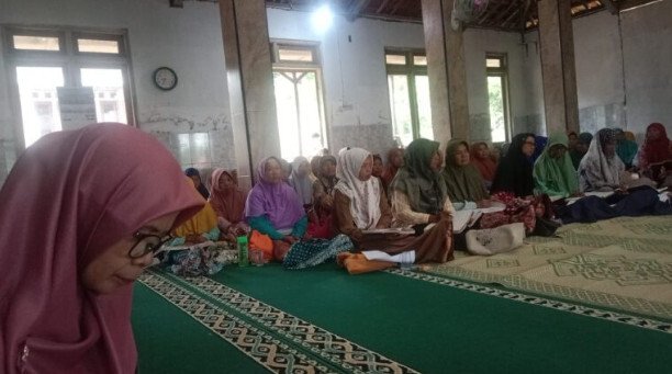 Pengajian Keputrian LDII Saptosari Tekankan Peran Ibu sebagai Madrasatul Awwal