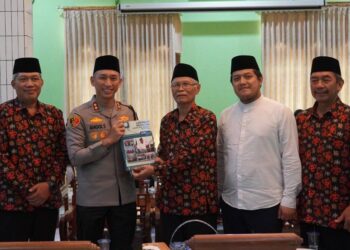 Perkuat Sinergi dengan Ulama, Kapolres Kediri Kota Kunjungi Ponpes Wali Barokah