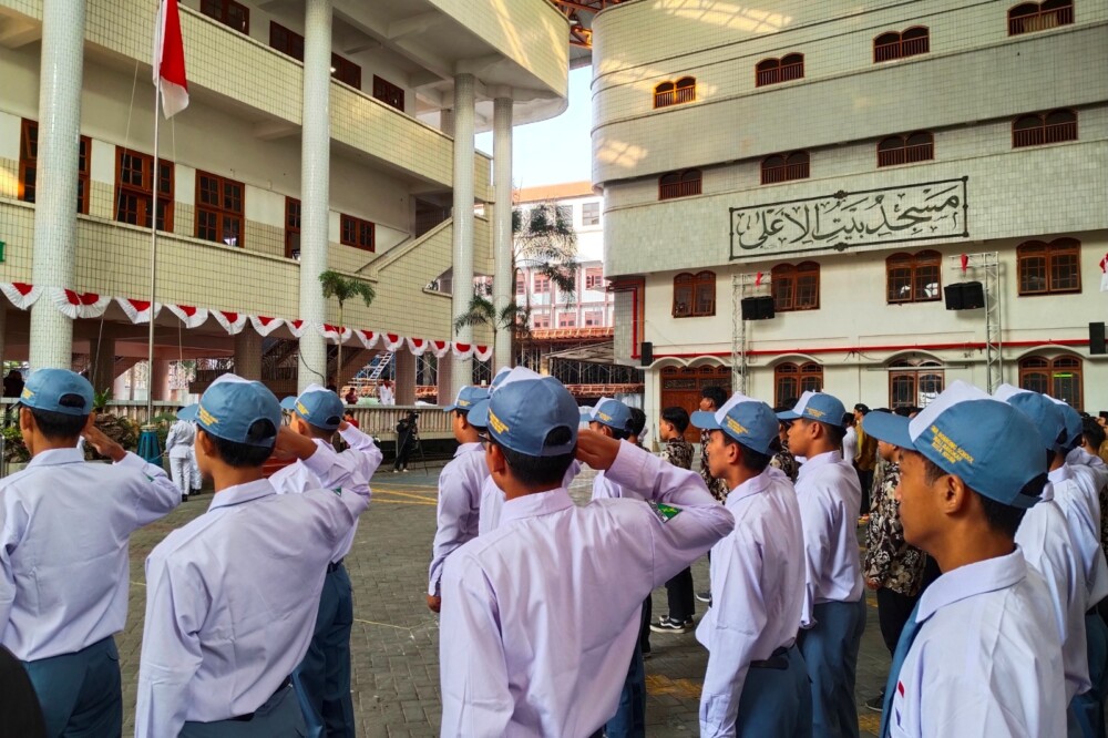 Santri Berkarakter Luhur Warnai Kehidupan Berbangsa