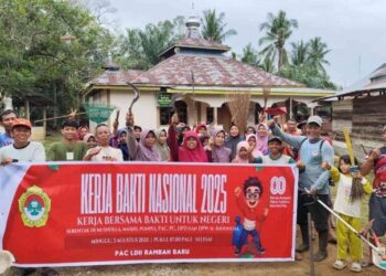 LDII Rambah Samo Gelar Kerja Bakti Lingkungan Sambut HUT ke-80 RI