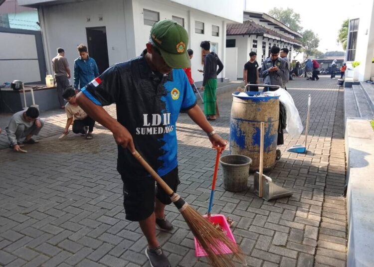 Sambut HUT RI, LDII Jabar Ajak Warga dan Mahasiswa Gelar Aksi Bersih Lingkungan