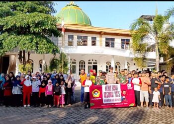 Sambut HUT ke-80 RI, LDII Jember Helat Kerja Bakti Lingkungan