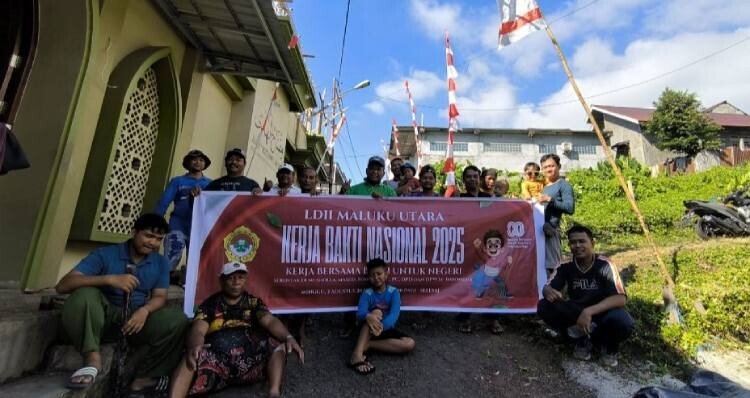 Tumbuhkan Nasionalisme, LDII Maluku Utara Gelar Kerja Bakti Serentak