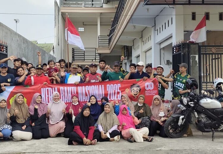 Sambut HUT ke-80 RI, LDII Perbon Gelar Kerja Bakti Bersihkan Lingkungan