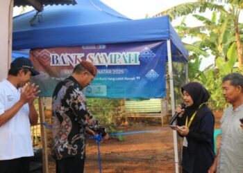 Libatkan Pemuda LDII, Mahasiswa KKN-PPM UGM dan Emak Id Resmikan Bank Sampah di Desa Pemanggilan