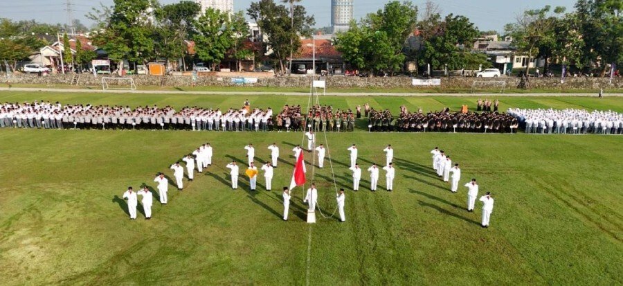 Pondok Pesantren Sumber Barokah Karawang Gelar Upacara HUT Kemerdekaan RI