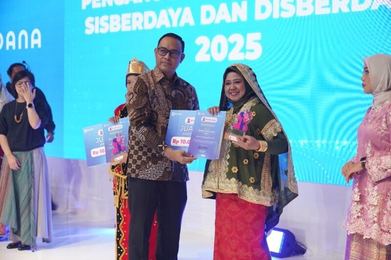 Warga LDII Raih Penghargaan UMKM SisBerdaya 2025, Angkat Kain Tradisional di Dunia Fashion