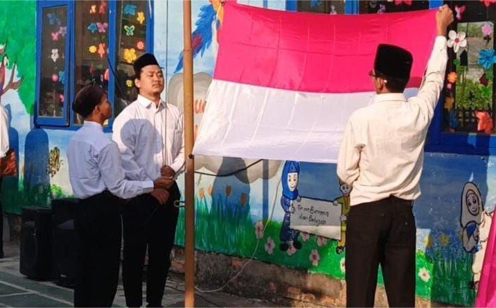 LDII Tarumajaya Gelar Upacara Bendera Peringati HUT Kemerdekaan RI ke-80