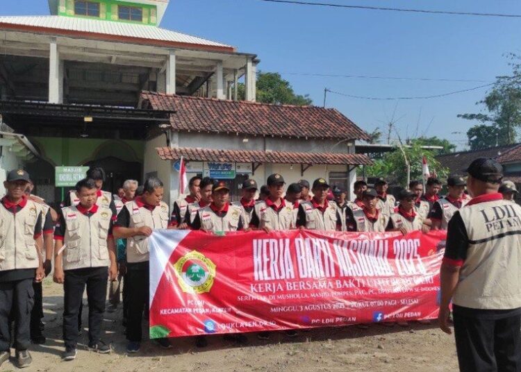 LDII Pedan Gelar Kerja Bakti Sambut HUT RI ke-80